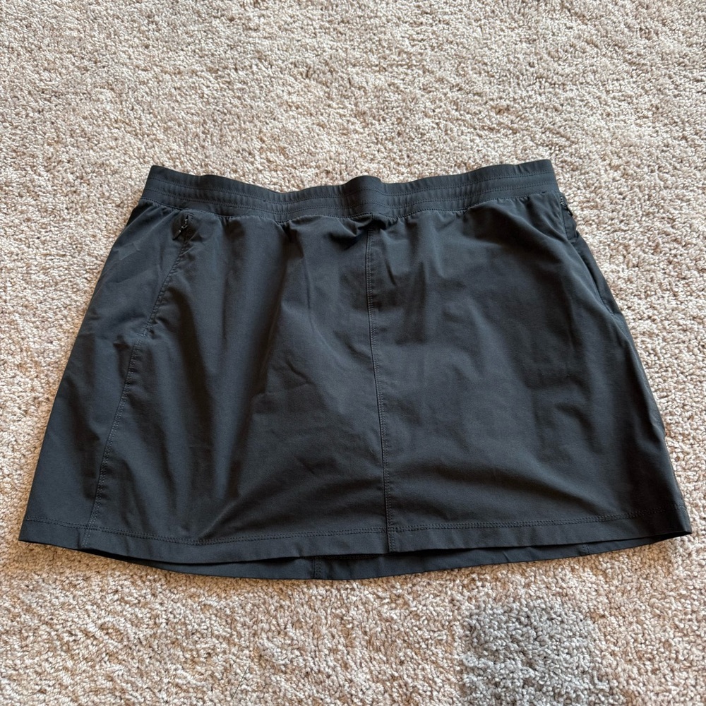 KUHL Black Skort with Pockets Size XL